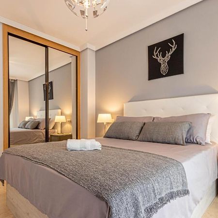 797 Holiday Rentals- Piso Con Amplia Terraza A Solo 1 Min De La Playa 贝纳尔马德纳 外观 照片