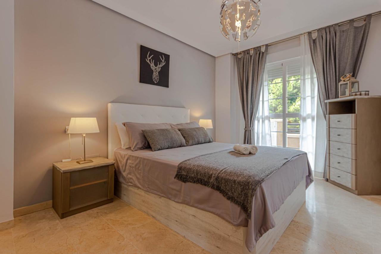 797 Holiday Rentals- Piso Con Amplia Terraza A Solo 1 Min De La Playa 贝纳尔马德纳 外观 照片