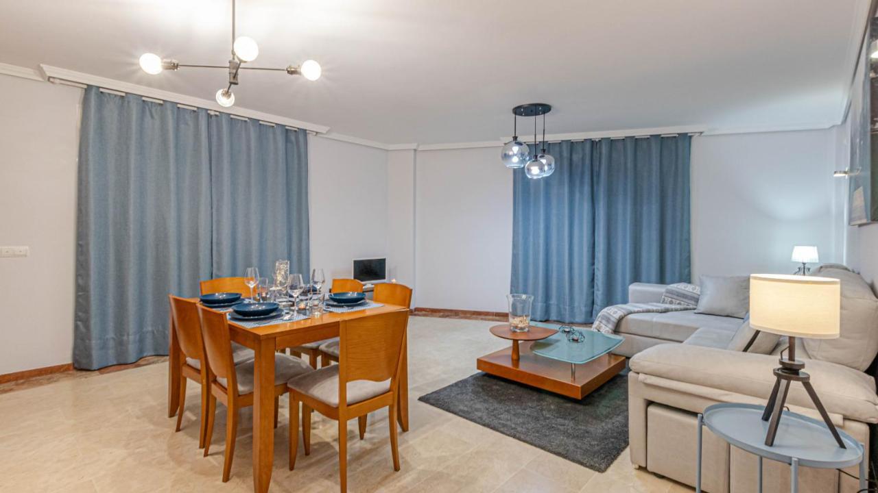 797 Holiday Rentals- Piso Con Amplia Terraza A Solo 1 Min De La Playa 贝纳尔马德纳 外观 照片