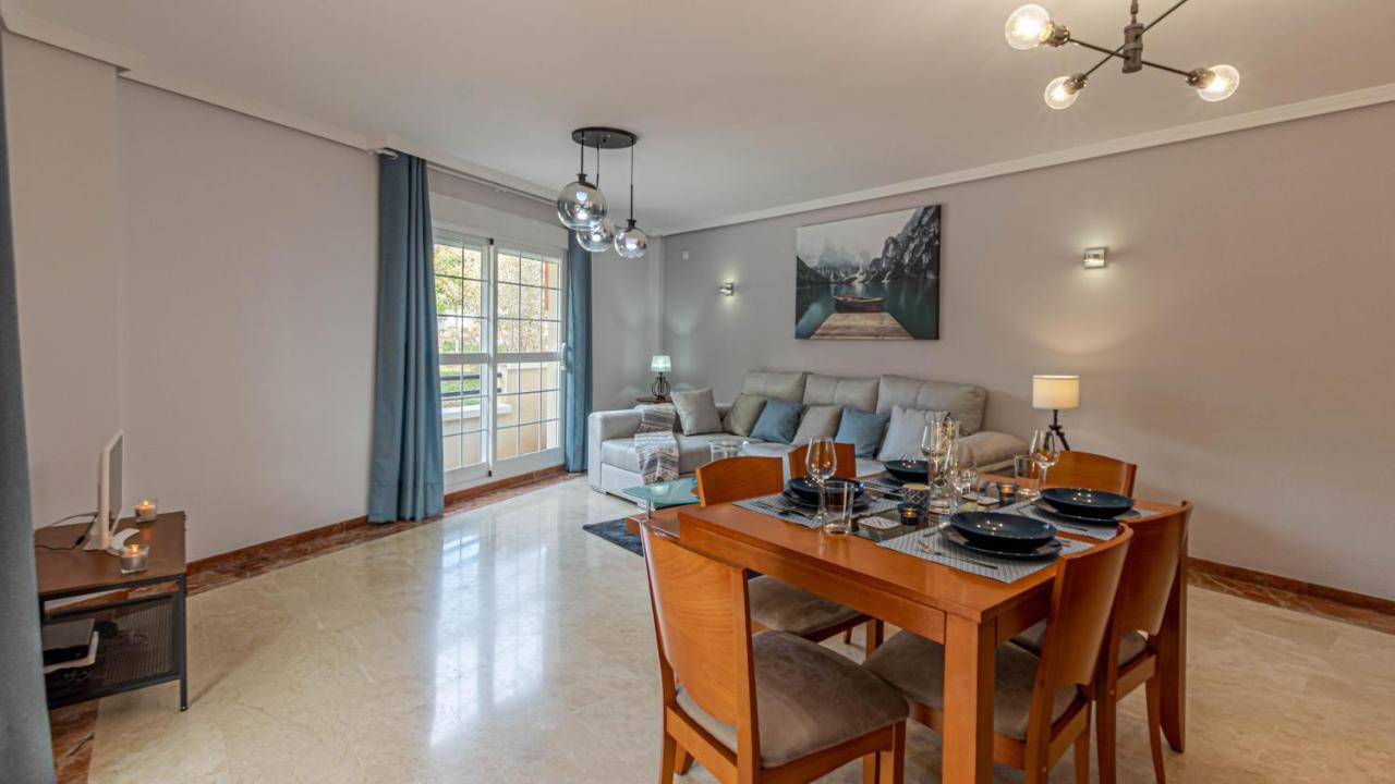 797 Holiday Rentals- Piso Con Amplia Terraza A Solo 1 Min De La Playa 贝纳尔马德纳 外观 照片