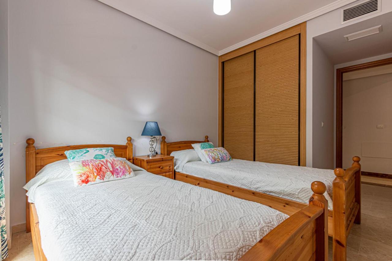 797 Holiday Rentals- Piso Con Amplia Terraza A Solo 1 Min De La Playa 贝纳尔马德纳 外观 照片