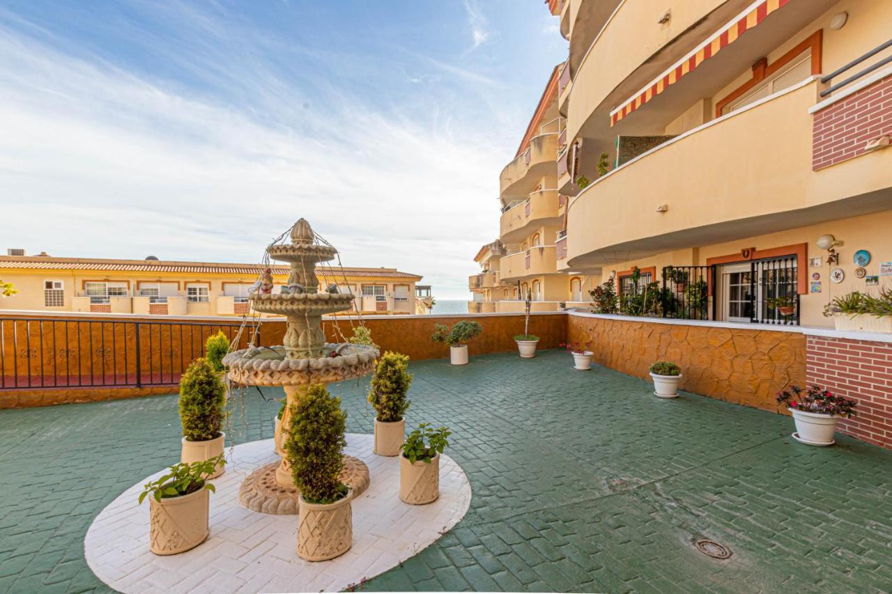 797 Holiday Rentals- Piso Con Amplia Terraza A Solo 1 Min De La Playa 贝纳尔马德纳 外观 照片