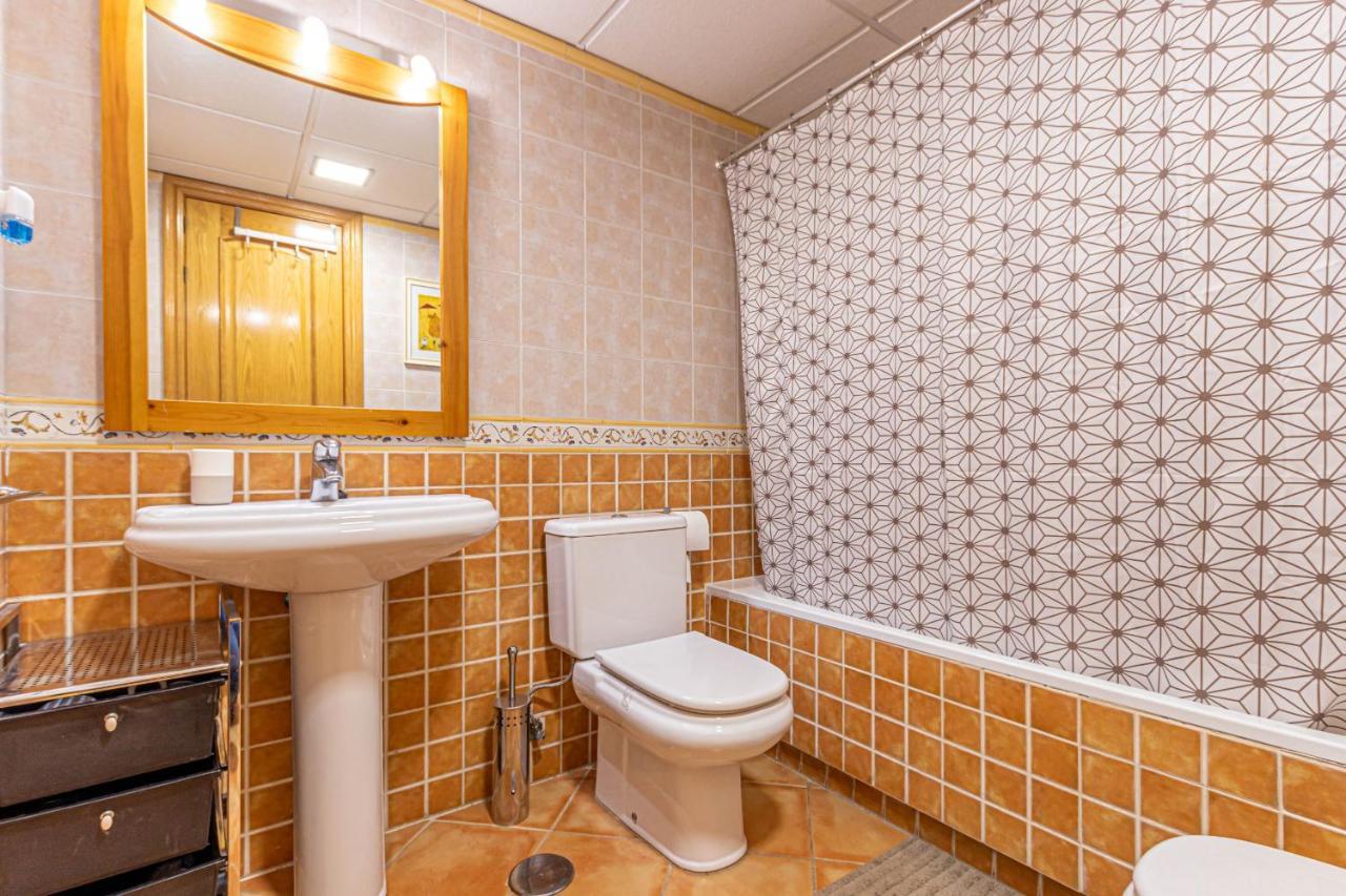 797 Holiday Rentals- Piso Con Amplia Terraza A Solo 1 Min De La Playa 贝纳尔马德纳 外观 照片